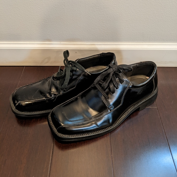Kenneth Cole Unlisted Black Dress Shoes, Men Size 10 - Picture 1 of 5